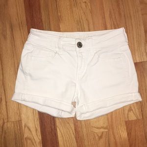 American Eagle Super Stretch White Denim Shorts